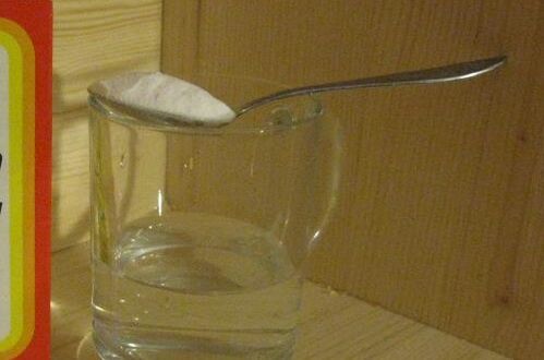 Σκόνη ψησίματος μέσα για να αυξήσετε ένα μέλος